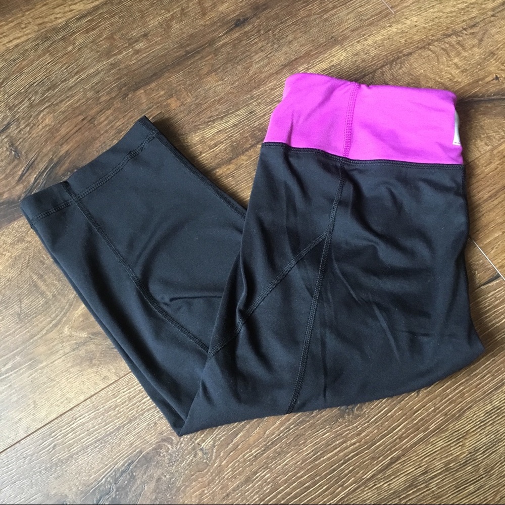 LEGGINGS - Picture 2 of 3